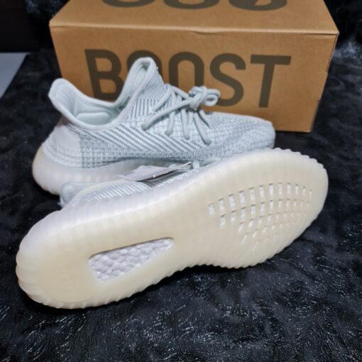 Giay yeezy 350v2 cloud white static 3