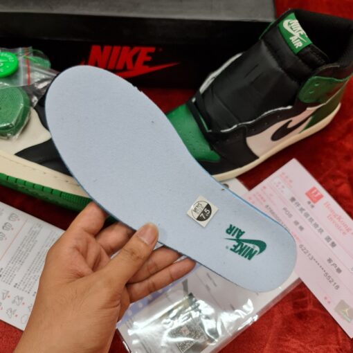 Nike air jordan 1 retro high pin green 10
