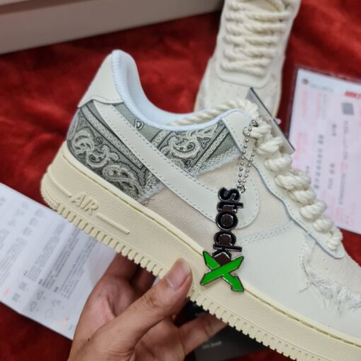 Giay sneaker nam nu air force 1 day thung mau vang be 2